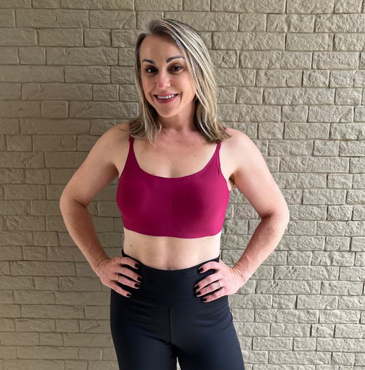 Top sem Costura Alça Fina com Fecho Vinho
